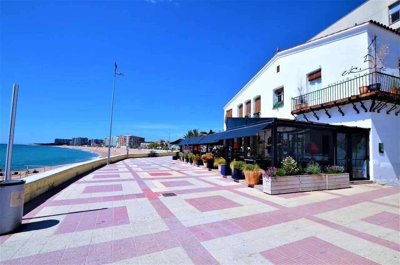 Villa Luxury House 8 Persons Front The Beach Blanes Costa Brava